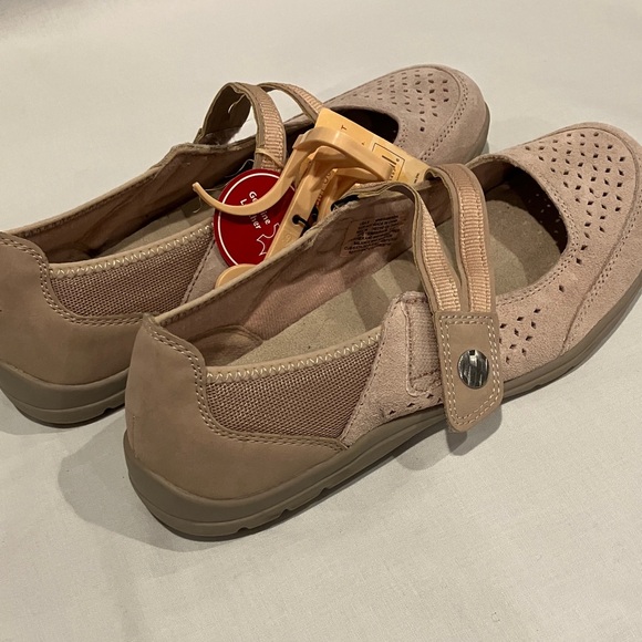 NWT Earth Spirit Women's Mary Jane Flats Loafers in Tan Size 9 - Picture 8 of 10